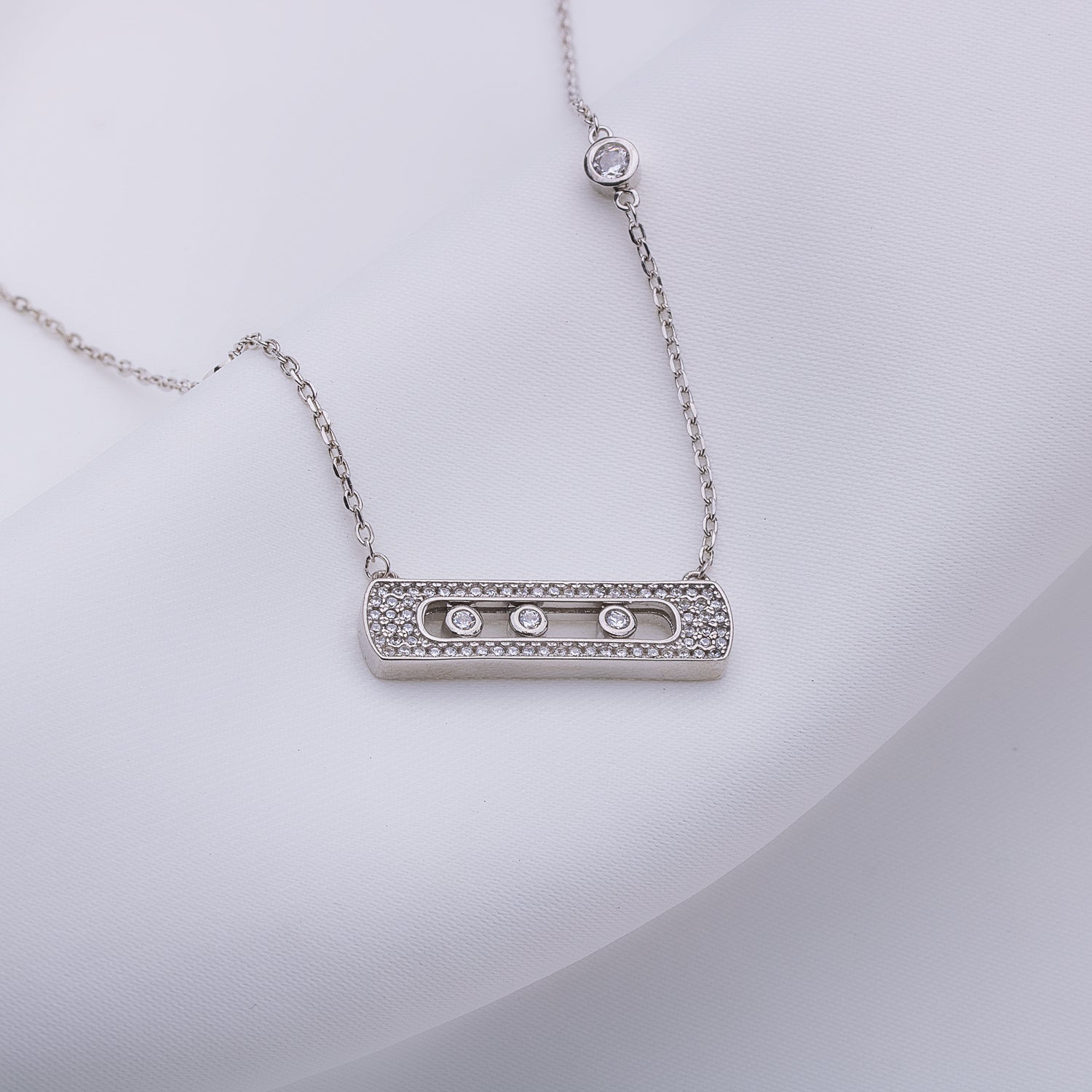 Spot Light Silver Necklace