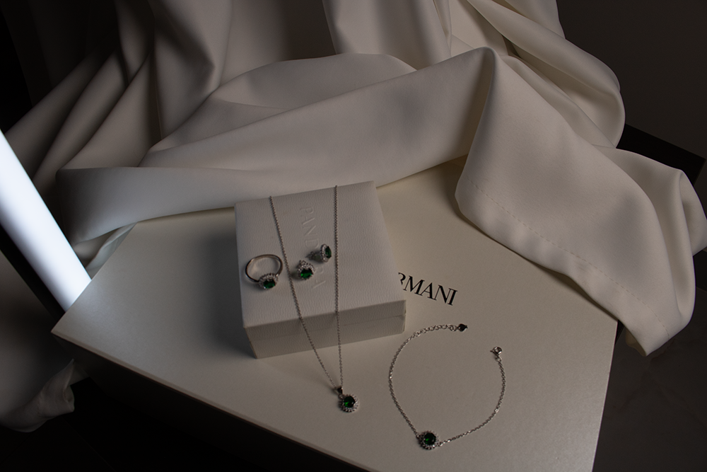 Iconic Royal green zirconia Sets