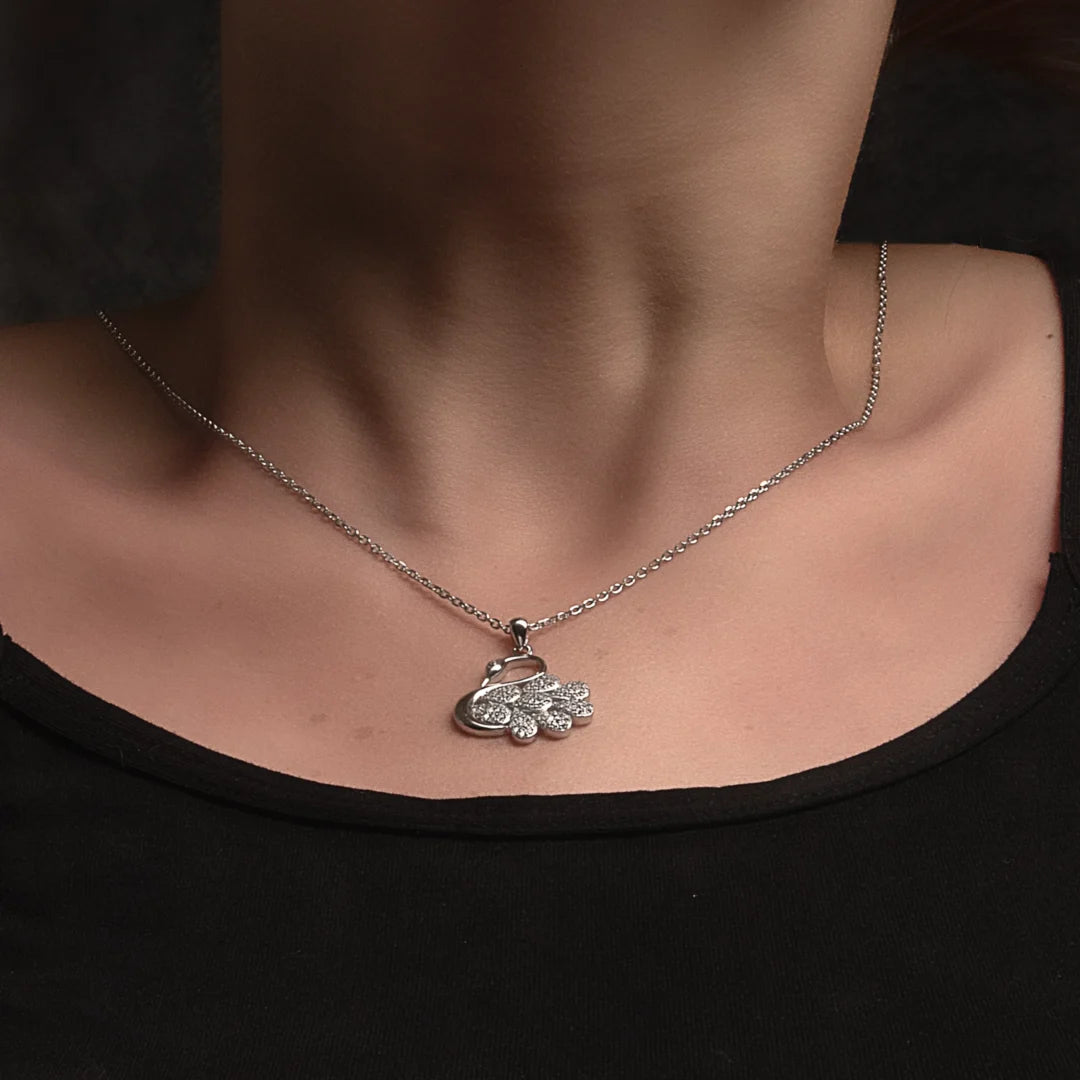 Dazzling Swan Silver Necklace
