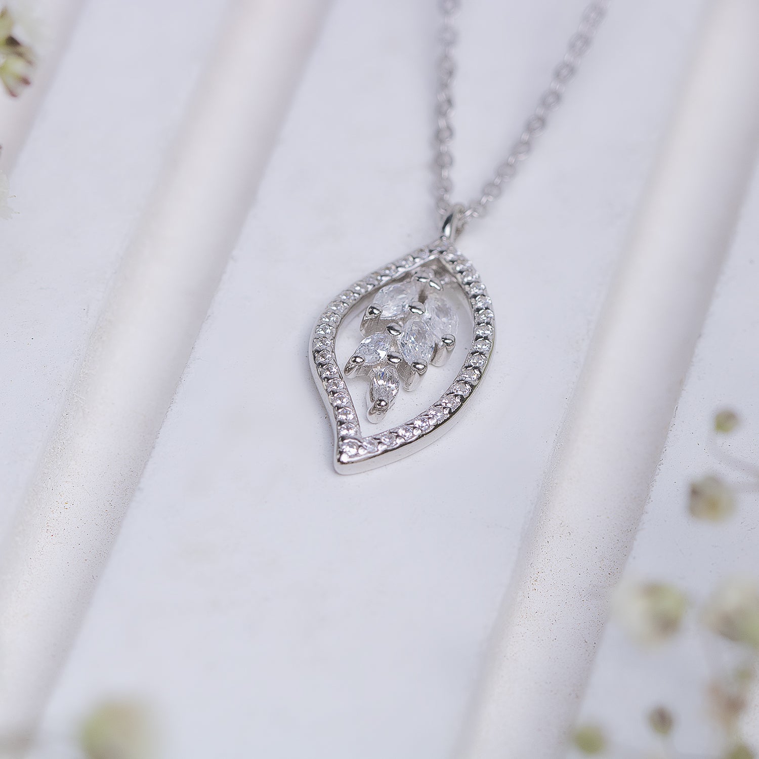 Belleaf Silver Necklace