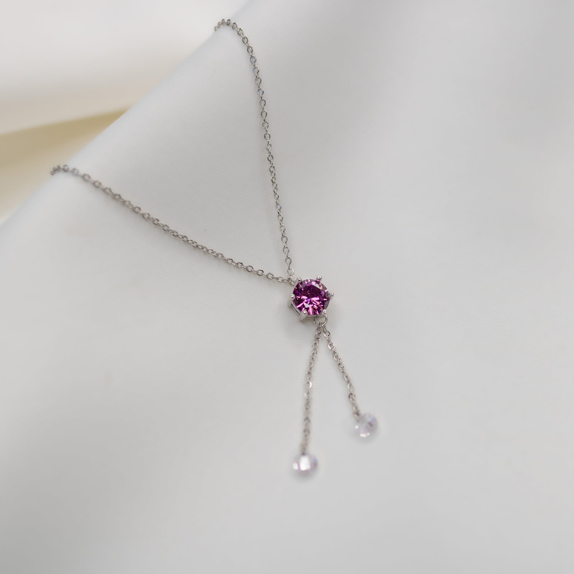 Elegant pink Silver Necklace
