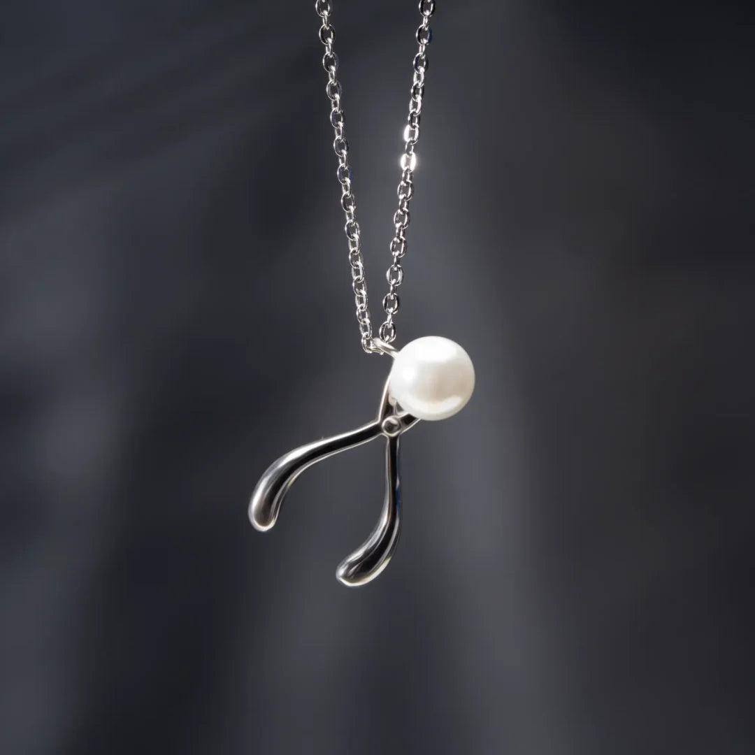 Pearl Revival Silver Necklace