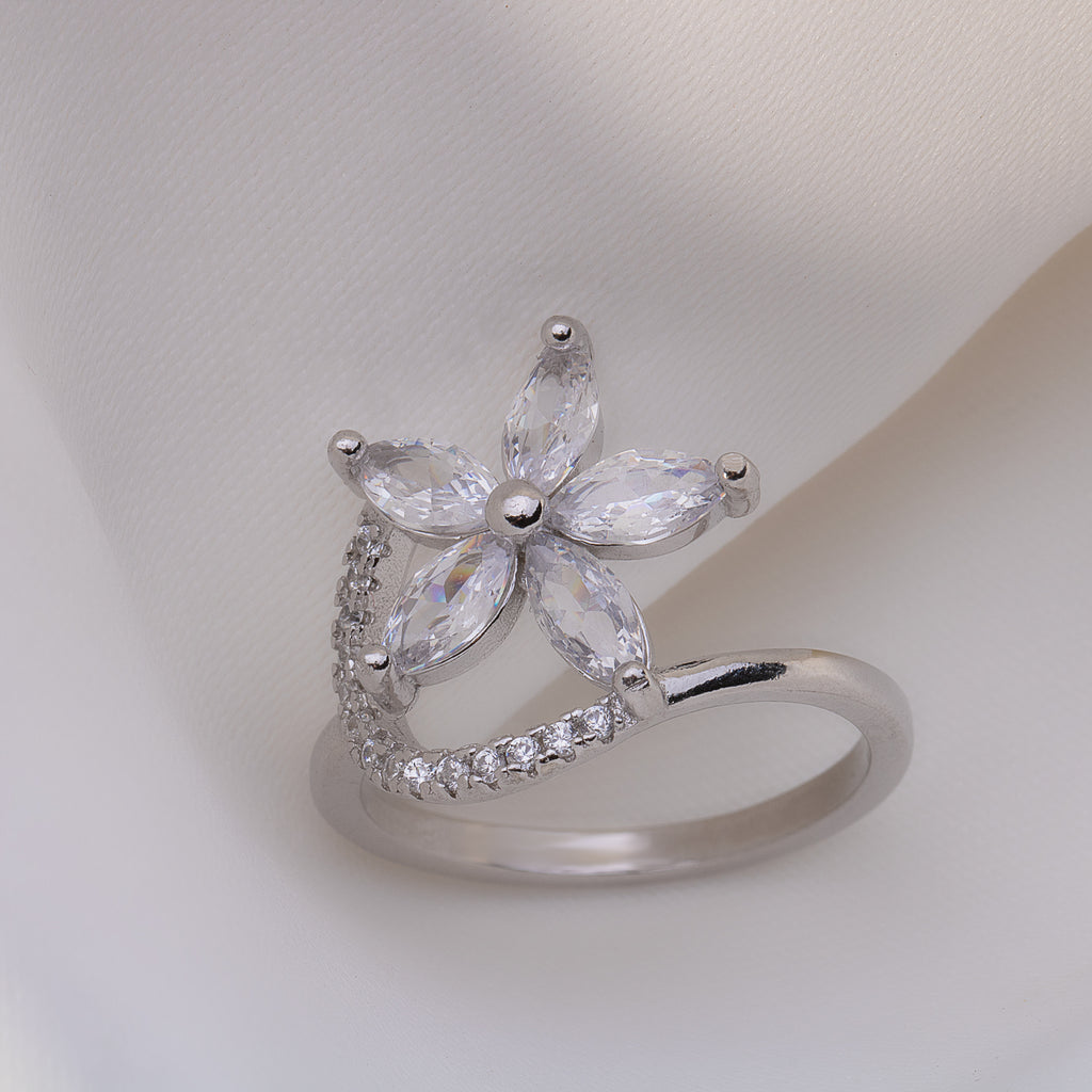 Twinkle Silver Ring
