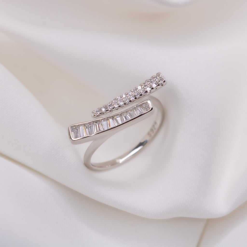 Anna Bavlova Zircon Silver Ring